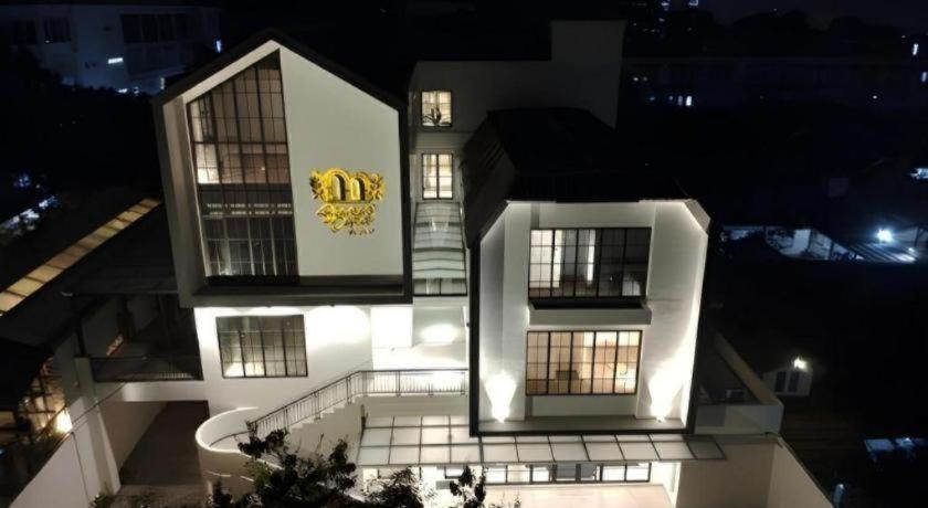 Bianco Costel Bogor
